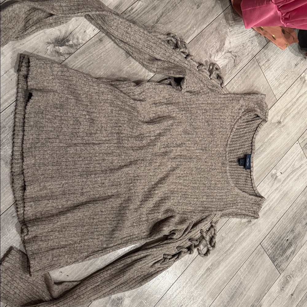 Daytrip Taupe V-Neck Sweater